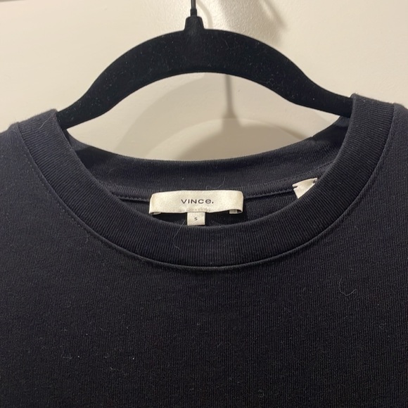 Vince navy t-shirt dress with attached belt. - Picture 3 of 4